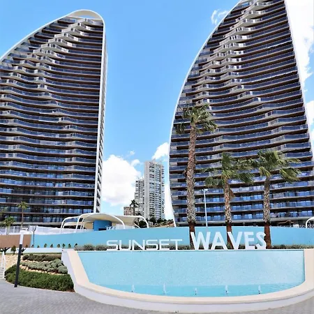 Sunset Waves 1-190 شقة بينايدورم